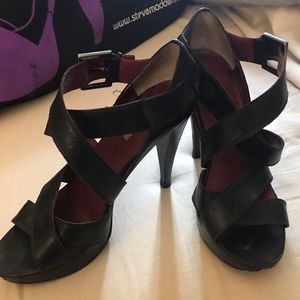Max Studio Flicker Strappy Black Heels/Sandals sz6